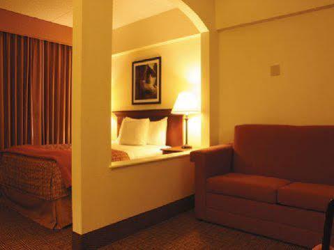 La Quinta By Wyndham Hotel New Haven